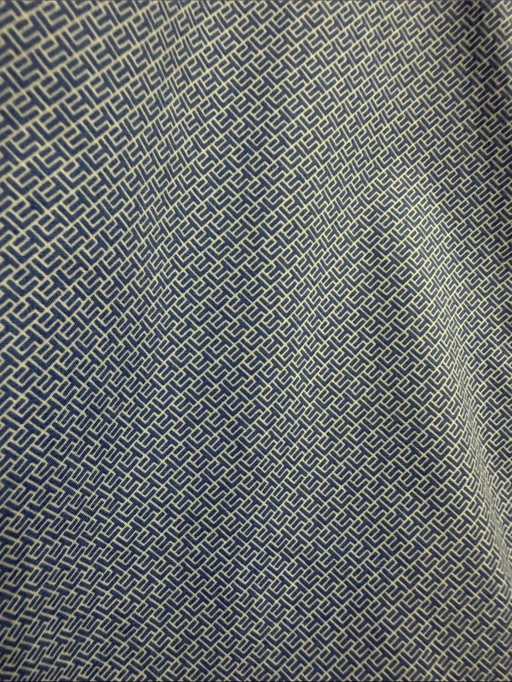 Banana Republic Mens Light Blue with White Geometric Pattern-Short Sleeve Shirt.